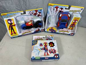 lot 132 image: New Marvel Spidey Friends Toys