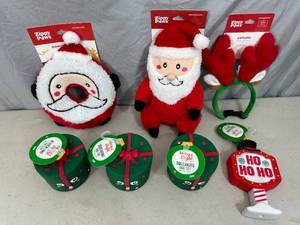 lot 135 image: 7 New Holiday Themed Dog Toys