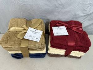 lot 158 image: 24 New Wash Cloths