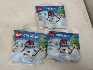 lot 179 image: 3 New Lego Creator Snowman Sets