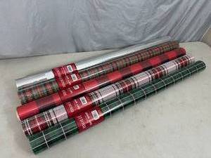 lot 226 image: 5 New Rolls of Holiday Wrapping Paper  Gift Wrap