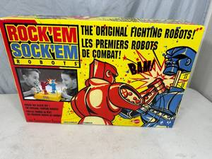 lot 230 image: New Rockem Sockem Robots Game