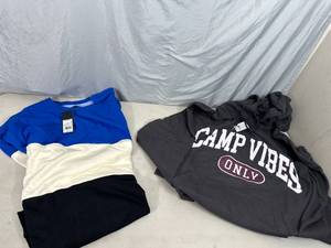 lot 277 image: 2 New Sweatshirts