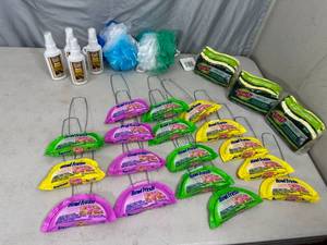 lot 283 image: New Scotch-Brite Sponges, Bath Sponges, Bowl Fresh, Simple Green