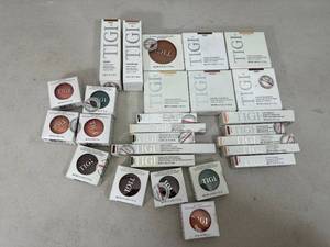 lot 289 image: Assorted New Tigi Makeup