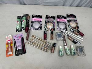 lot 290 image: Assorted New Makeup