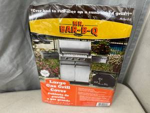 lot 295 image: New Large Gas Grill Cover