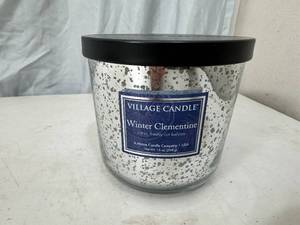 lot 309 image: New Village Candle 2 Wick Winter Clementine Candle