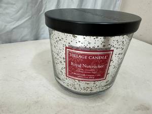 lot 333 image: New Village Candle 2 Wick Royal Nutcracker Candle