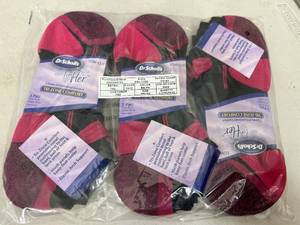 lot 335 image: 9 New Pair of Dr Scholls For Her Socks