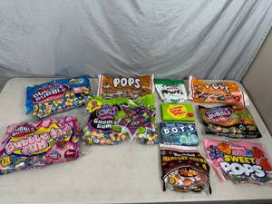 lot 120A image: Bubblegum, Tootsie Pops, and More