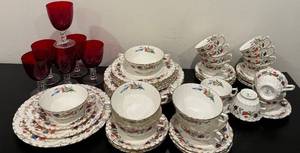 lot 14G image: Vintage Royal Crown DerbyChatsworth China Set and Ruby Red Stemware