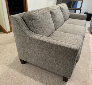 lot 1G image: Beautiful Neutral Colored Flexsteel Upholstered Sofa