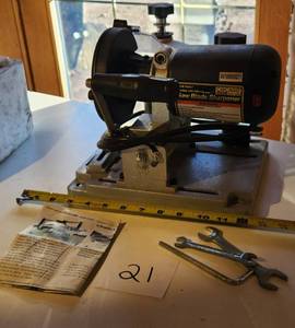 lot 21 image: CHICAGO Saw Blade Sharpener