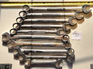 lot 70 image: Nice Wrench Lot