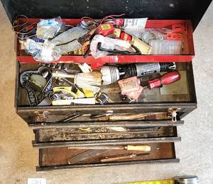 lot 84 image: Tool Box full of Tools