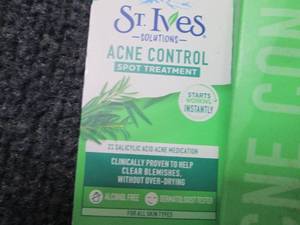 5- 0.75 oz St Ives Acne Control Spo...