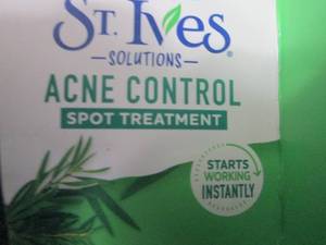 5- 0.75 oz St Ives Acne Control Spo...