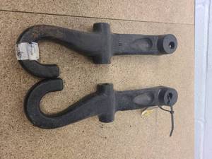 lot 23 image: New Tow hooks