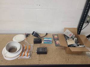 lot 31 image: Electrical mixed box