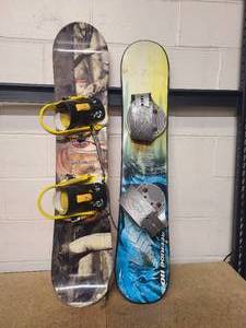lot 34 image: 2 Kids Snow boards