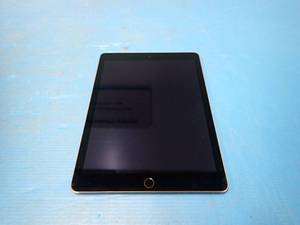 lot 34 image: Apple&nbspiPad Air 2nd Gen A1566  16GB of storage  WIFI Only  Includes Charging Cable 
