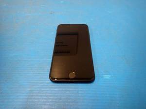 lot 37 image: Apple&nbspiPhone SE (2020) A2275  64GB of storage  Cellular Carrier Unlocked  Includes Charging Cable &nbspCracked back housing