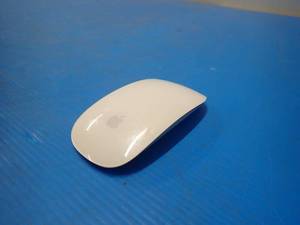 lot 75 image: Apple A1296 Wireless Mouse