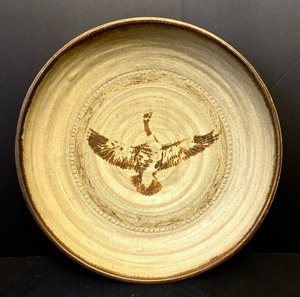 lot 49 image: Goose Motif Pottery Hand Crafted Bowl