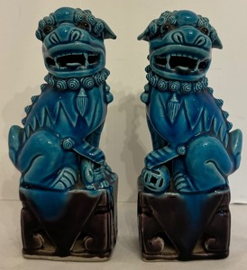 lot 197 image: Pair of Blue Chinese Fu Dog Figurines