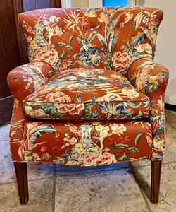 lot 232 image: Vintage Floral Upholstered Accent Chair
