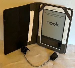 lot 140 image: Barnes and Noble Nook Reading Tablet with Reading Light