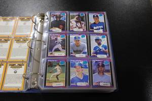 lot 192 image: 1989 Donruss Baseball Complete Set with MVP Insert Set in Binder