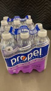 lot 34 image: Pack of 6 Propel Fitness Water - Zero Sugar Grape Flavor
