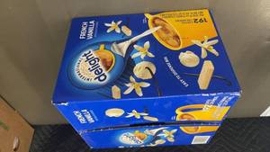 lot 115 image: IN 4 - International Delight French Vanilla Coffee Creamer - 192 Count