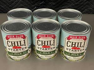 lot 149 image: 2 back - Muir Glen Organic Chili Starter Mild 28 oz - 6 Cans