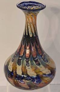 lot 46 image: Signed Jason Probstein Hand Blown Art Glass Vase