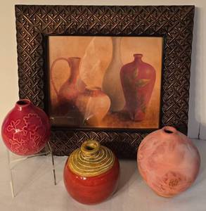 lot 67 image: Pretty Pottery Design Print & Pottery Vases