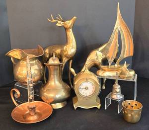 lot 127 image: Beautiful Vintage Brass Collection and More