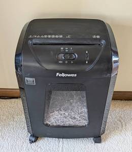 lot 34A image: Fellows Paper Shredder