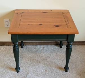 lot 134 image: Green Painted Pine Side Table
