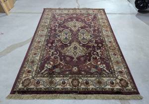 lot 101 image: Cambridge Area Rug