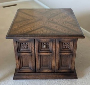 lot 24 image: Vintage Wood Storage Side Table