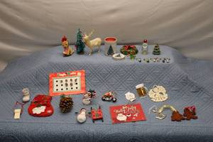 lot 48 image: Assorted Vintage Christmas Ornaments and Decorations Collection