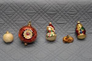lot C-171 image: Set of 6 Vintage Holiday Ornaments with Santa and Snowman Designs