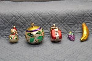 lot C-174 image: Set of 5 Vintage Christmas Ornaments - Includes Bear, Gift, Grape, Ball, and Banana