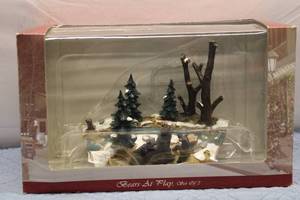 lot 189 image: Bears At Play Decorative Figurine Set