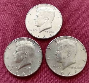 lot 12 image: (3) 90% Silver Kennedy Half Dollars