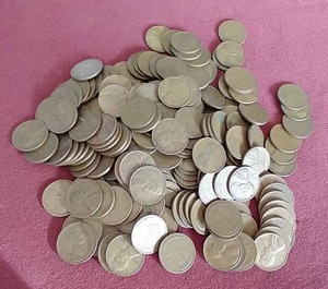 lot 58 image: (200) Wheat Pennies