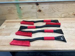 SIMONIZ Lot of 4- Snow Brushes with Scraper